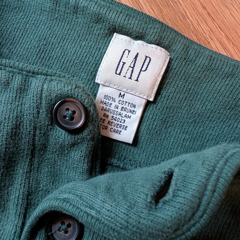 GAP Men's Crewneck Sweater in Forest Green